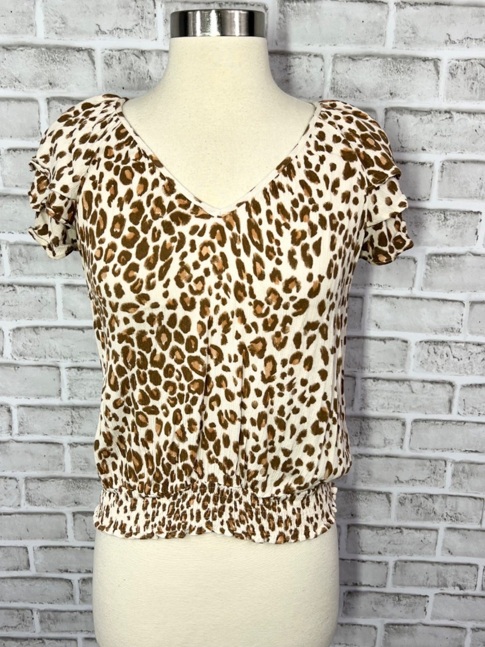 |•EXRESS•| 2 Cute Stretch Tops Size Small - Picture 8 of 16